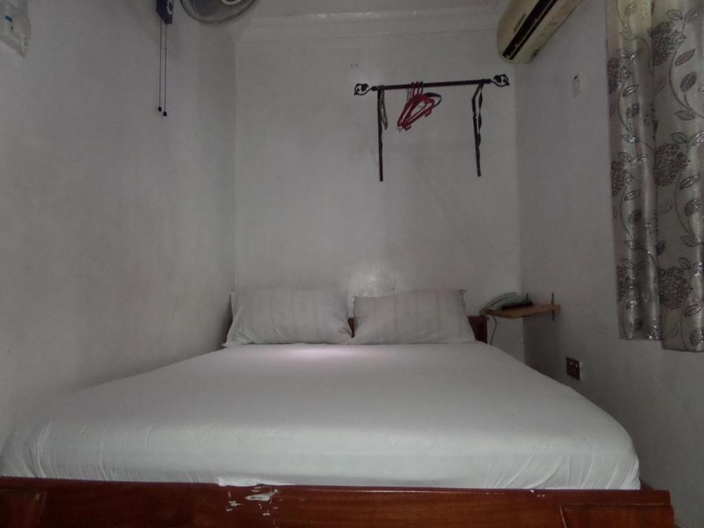 Ben Auto Hotel ลากอส ภายนอก รูปภาพ