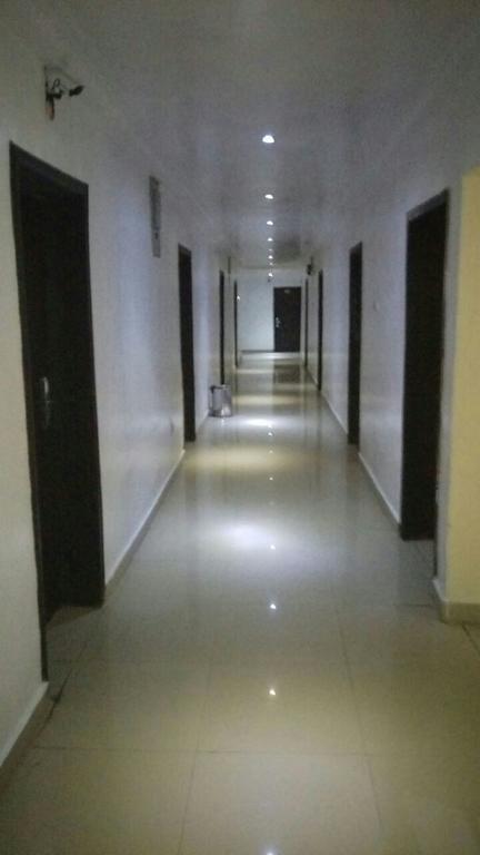Ben Auto Hotel ลากอส ภายนอก รูปภาพ